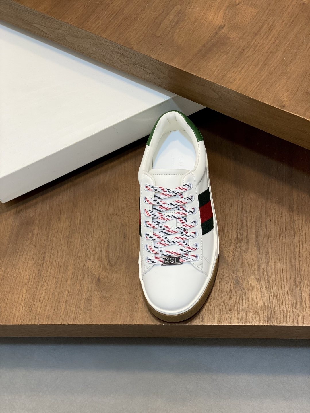 Gucci Stripe Low-Top Sneakers — front