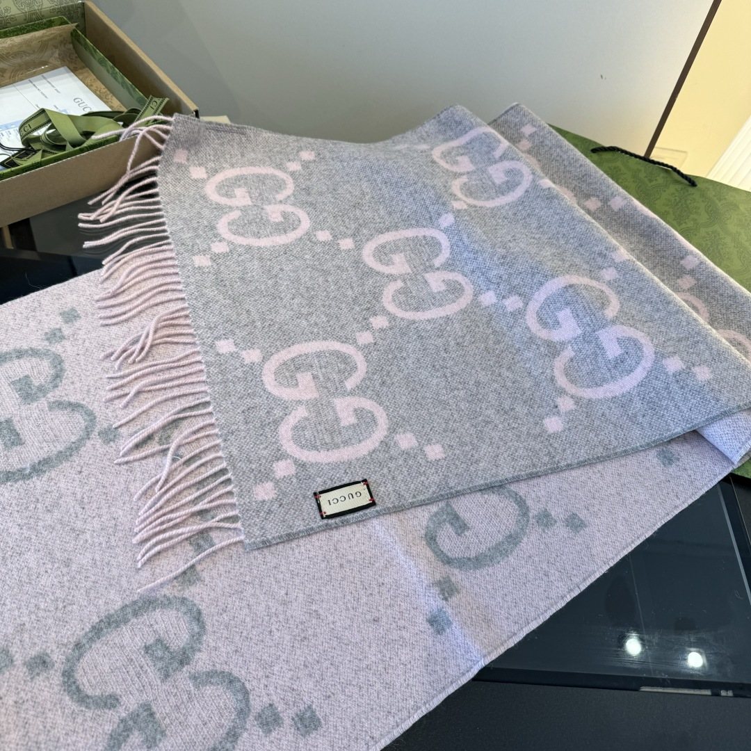 Gucci Reversible GG Fringed Scarf — front
