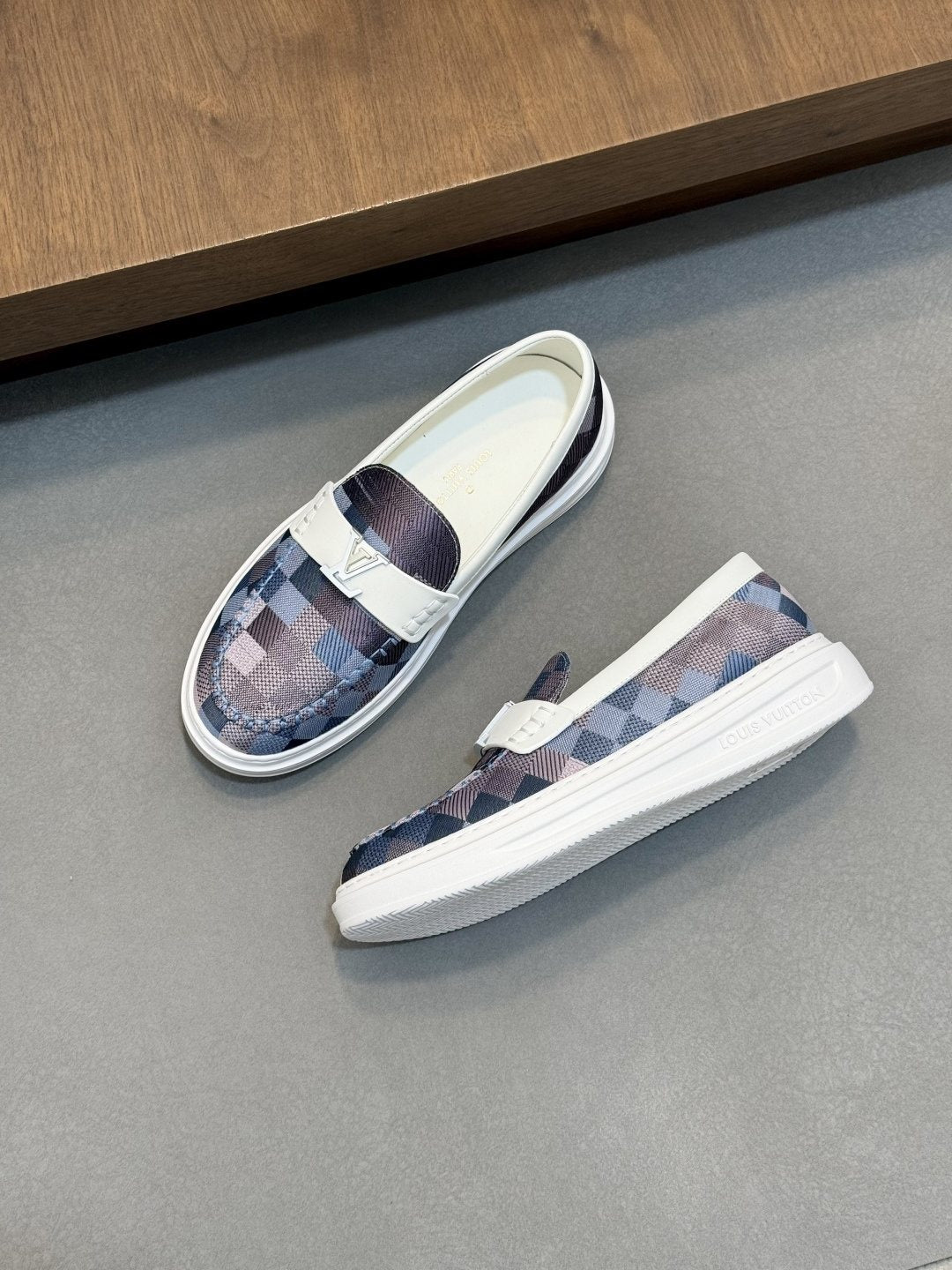 lougou Strap Slip-On Sneakers — front