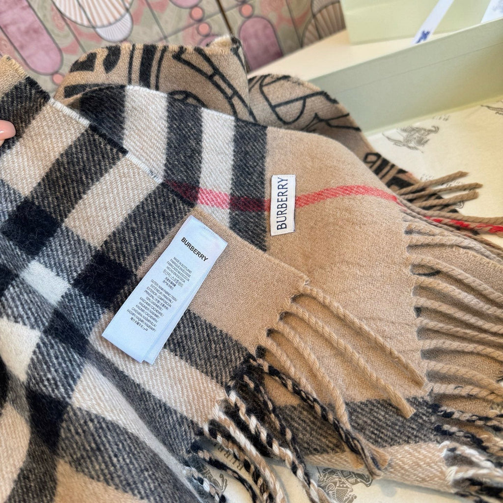 Burberry Reversible Check Fringe Scarf — detail