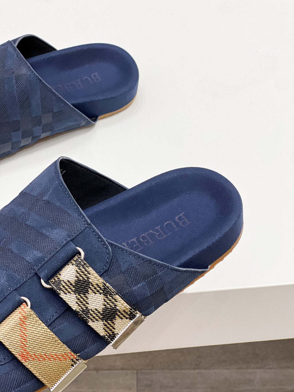 Burberry Navy Check Buckle Slide Sandals — detail