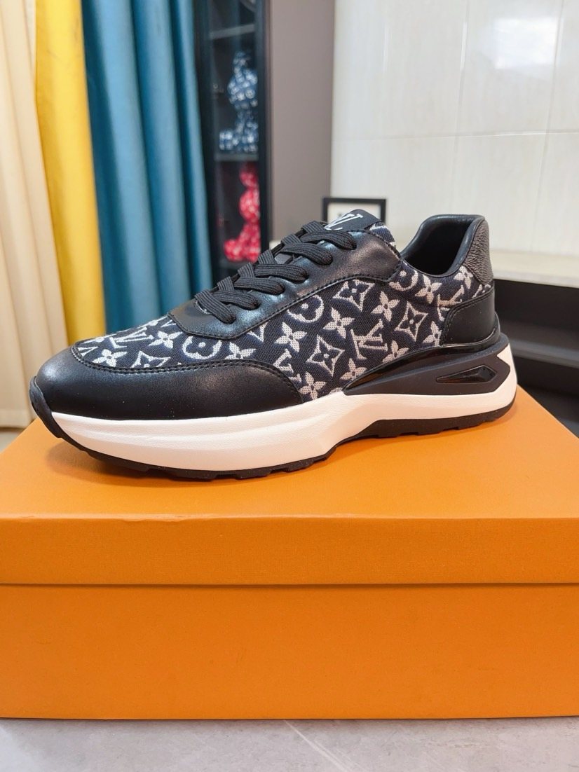 Louis Vuitton Patterned Low-Top Sneakers — side