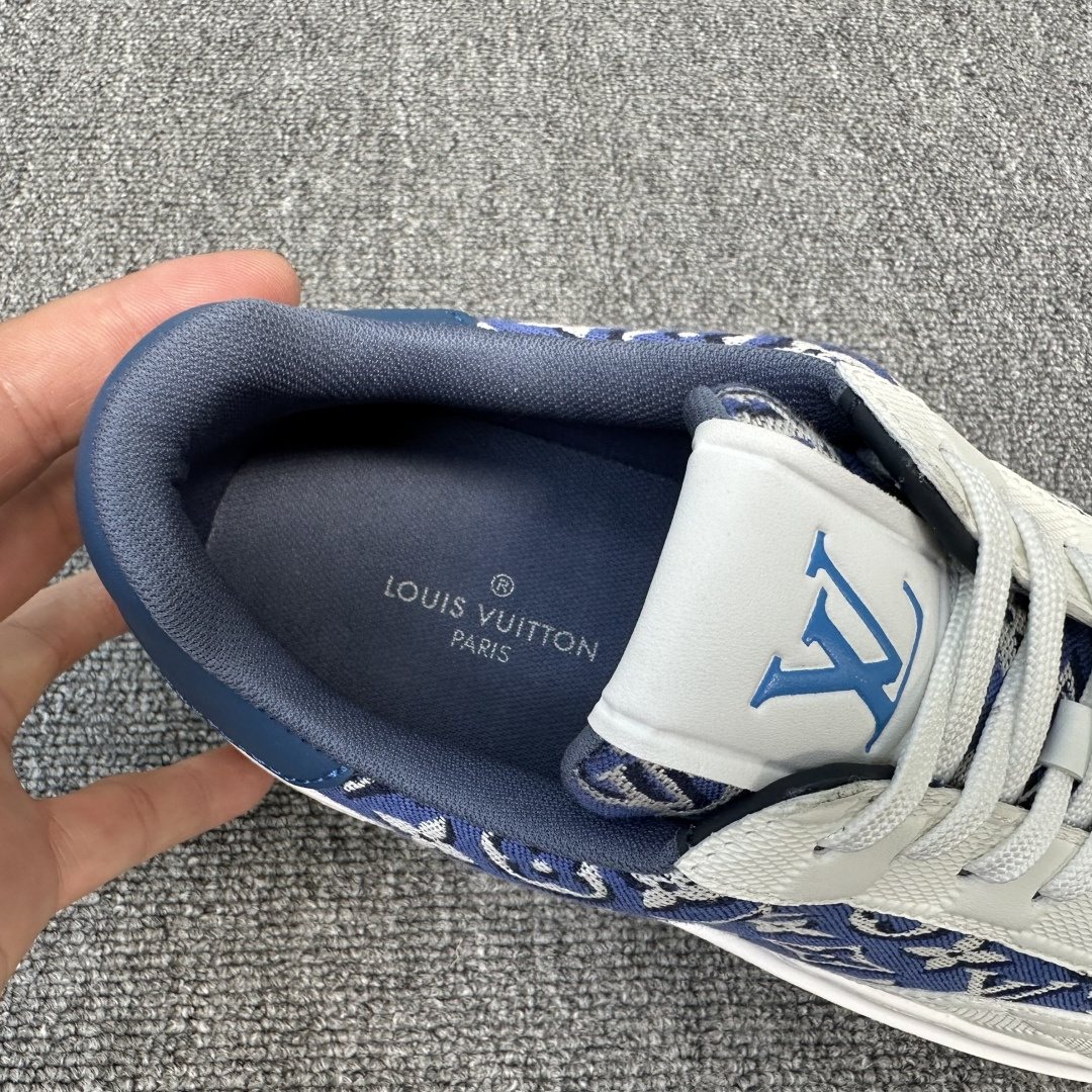 Louis Vuitton Monogram Low-Top Sneakers — detail