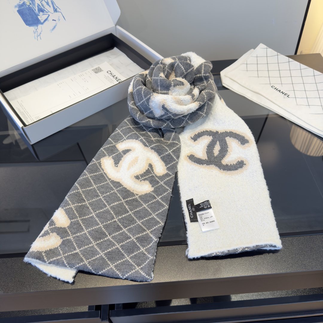 Chanel Grid Pattern Knit Scarf — front