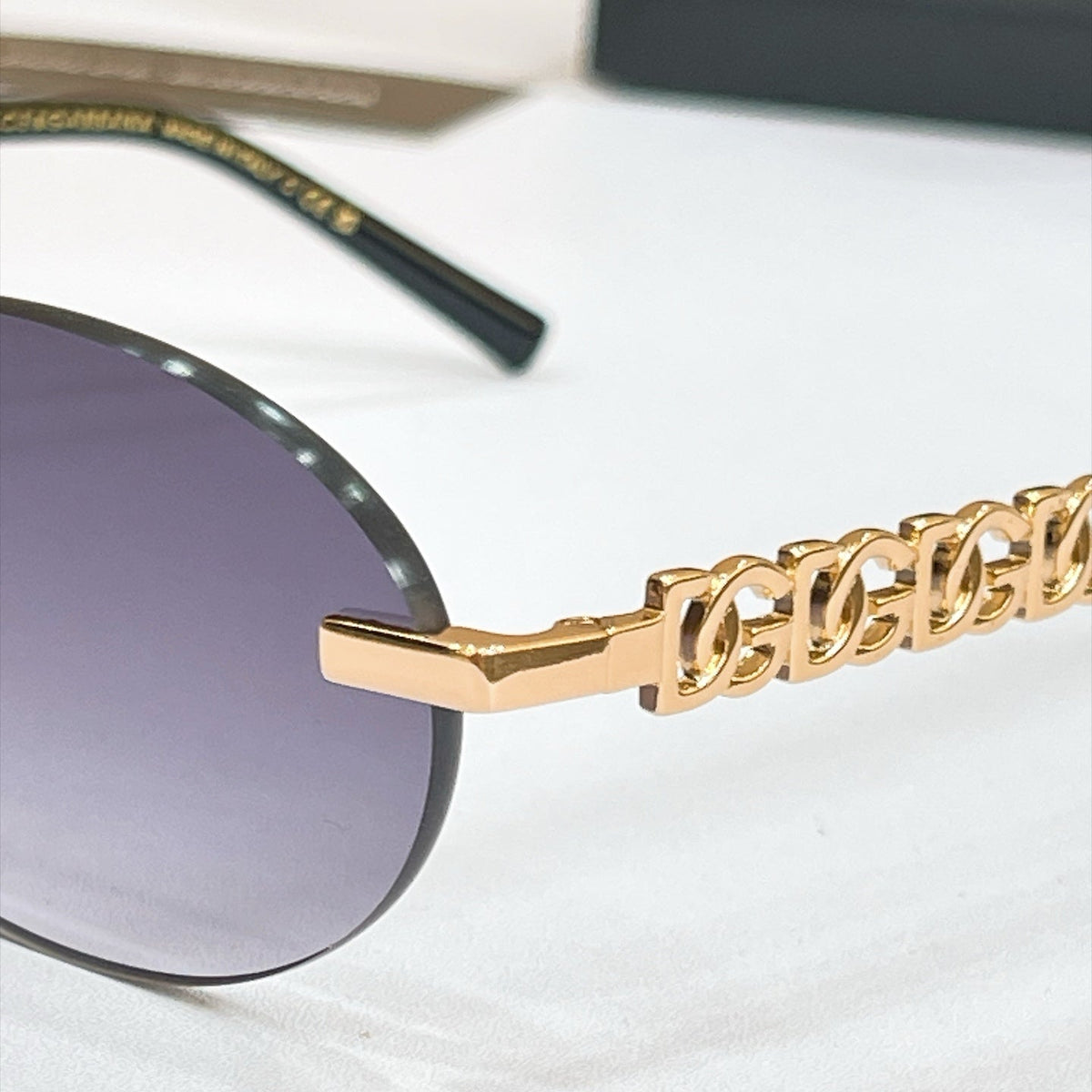 Dolce & Gabbana Sunglasses – DG8016
